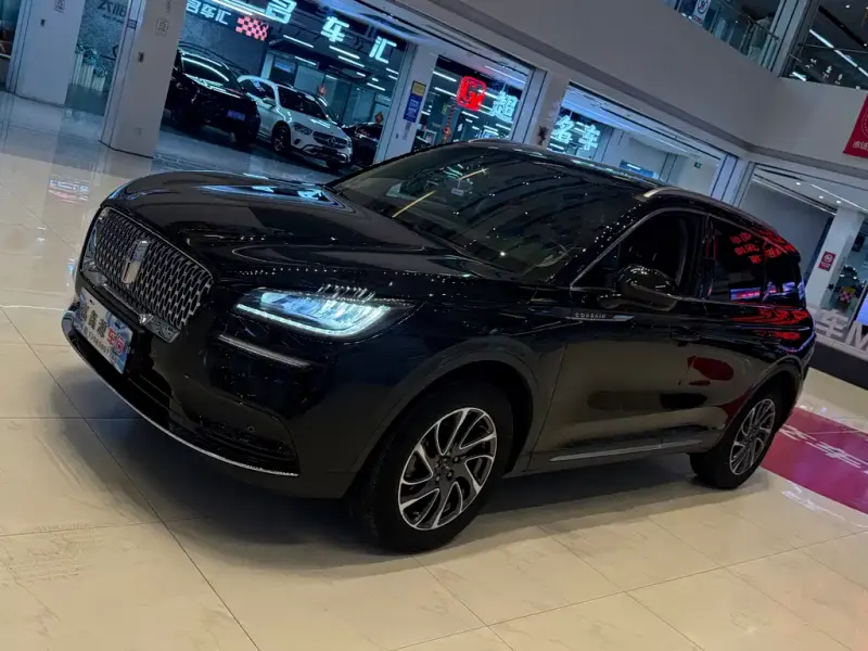 Lincoln Corsair, 2022