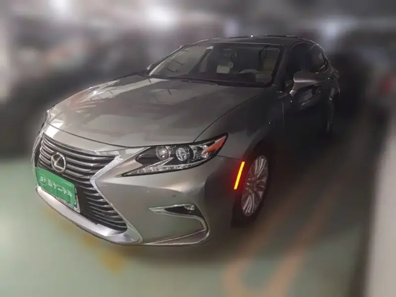 Lexus ES, 2017