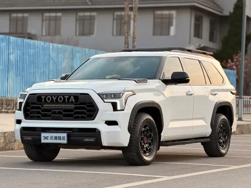 Toyota Sequoia, 2024