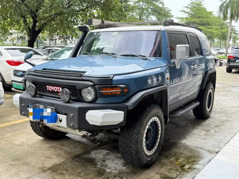 Toyota FJ Cruiser, 2012