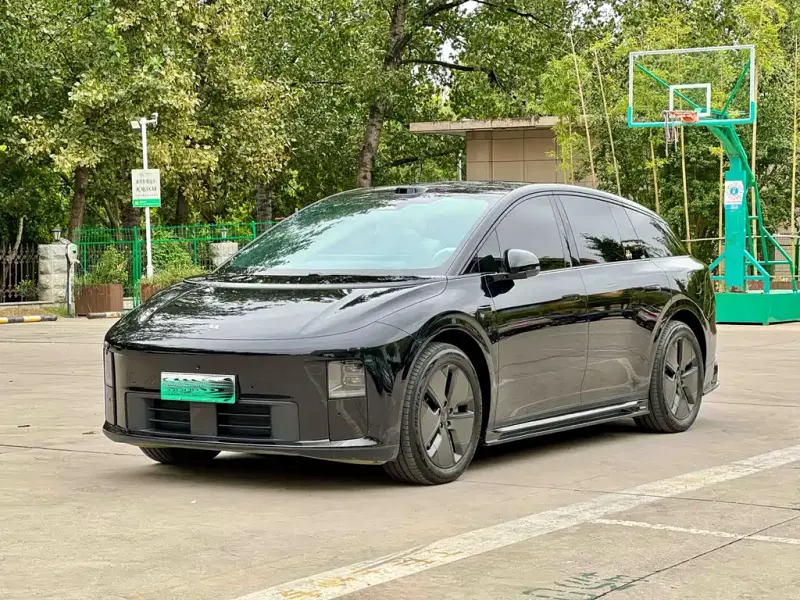 Li Auto i6, 2025
