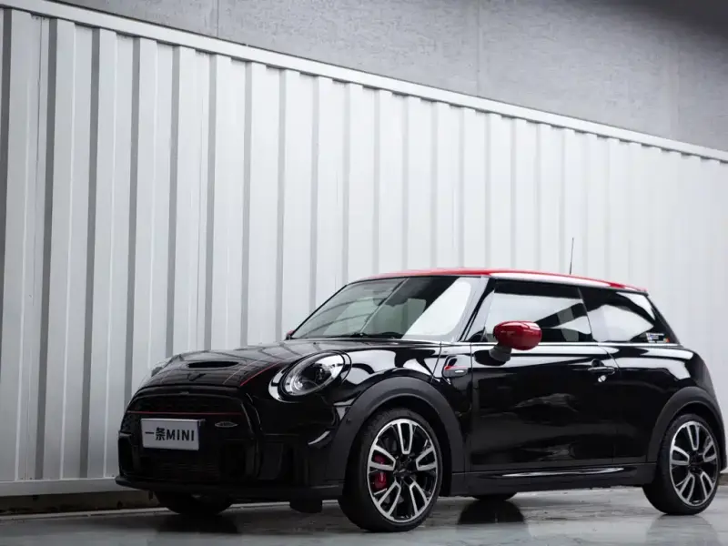 MINI JCW, 2023