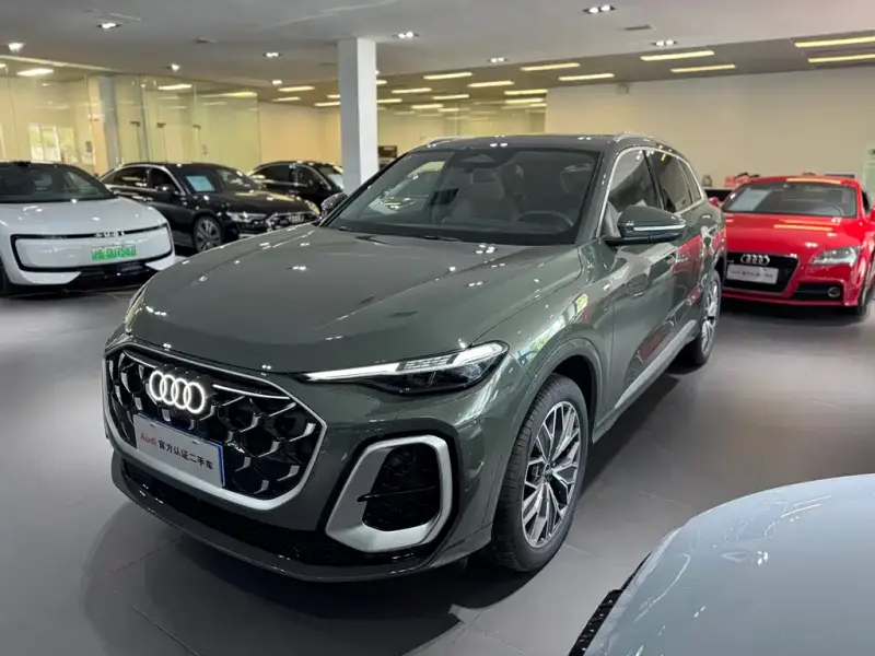 Audi Q5L, 2025