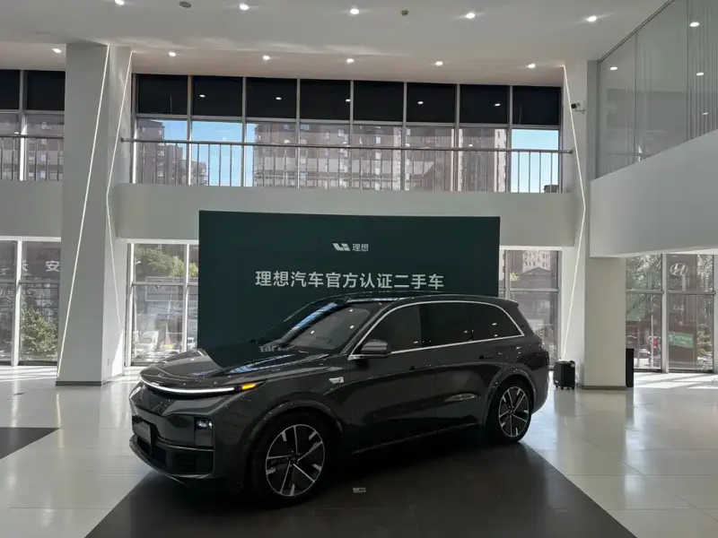 Li Auto Li L8, 2025