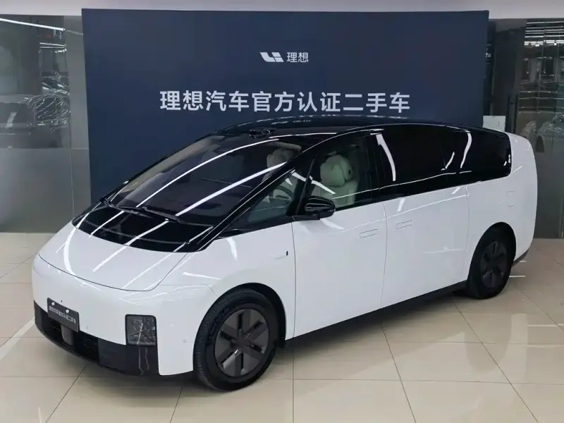 Li Auto Li MEGA, 2025