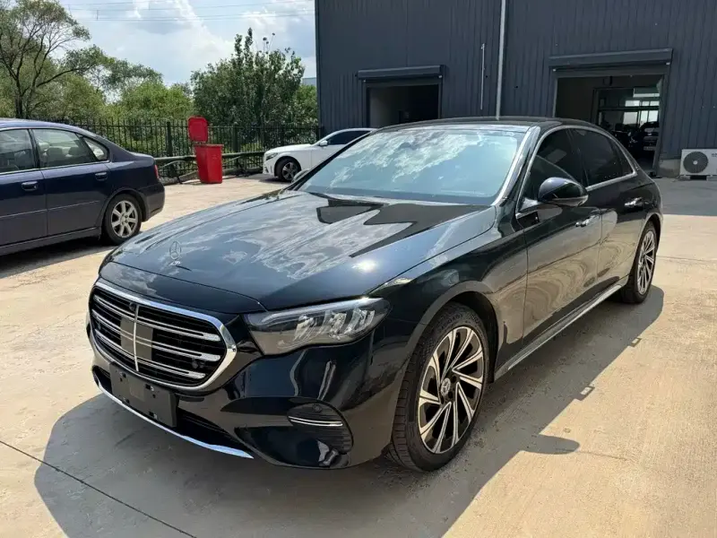 Mercedes-Benz E-Class, 2025