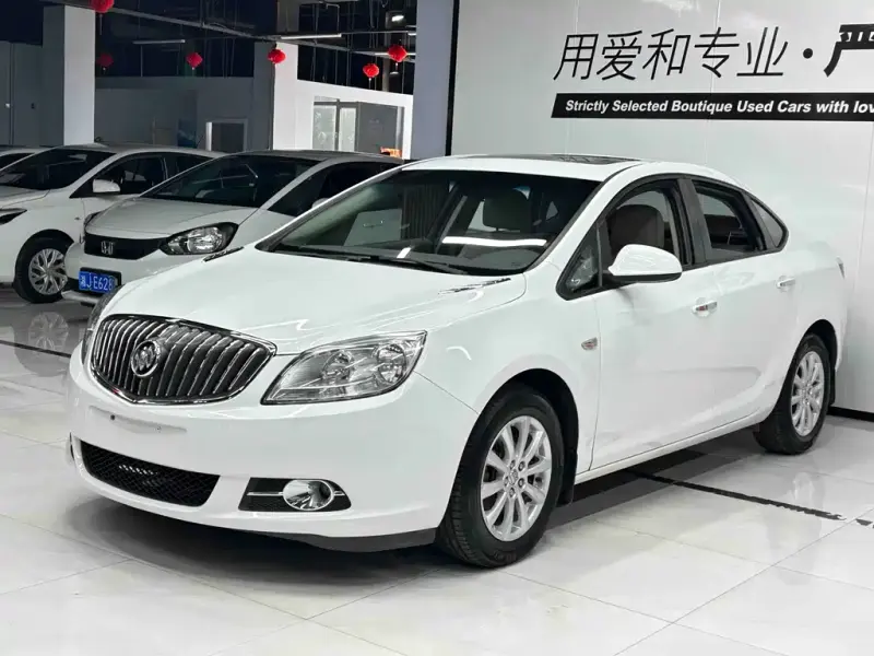 Buick Excelle, 2013