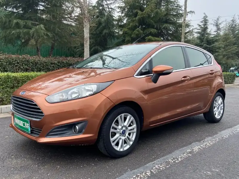 Ford Fiesta Ford Fiesta 2013 Hatchback 1.5L Auto Fashion Type, 2013 — фото 1