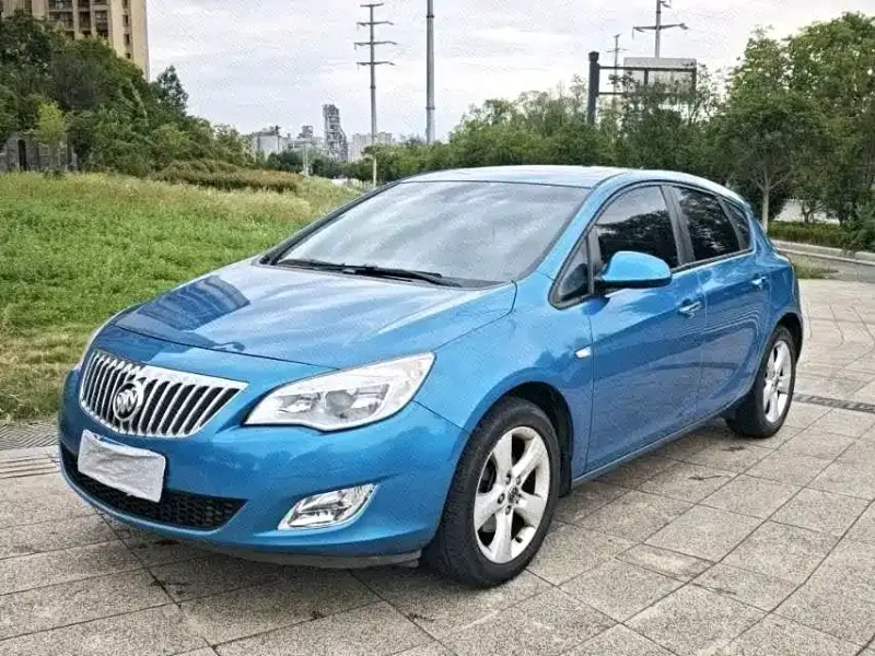 Buick Excelle, 2015