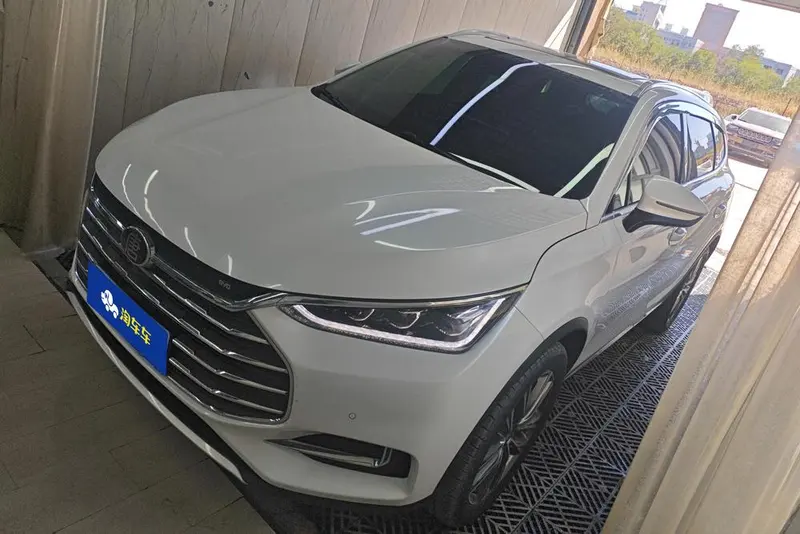BYD Tang 2.0T Auto Smart Connected Premium Version 7 Seater CN5, 2018 — фото 1