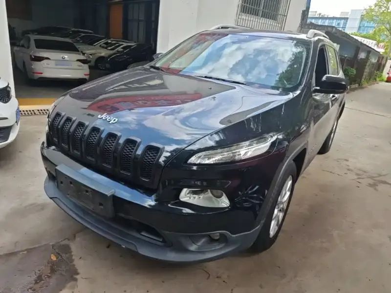 Jeep Cherokee, 2016