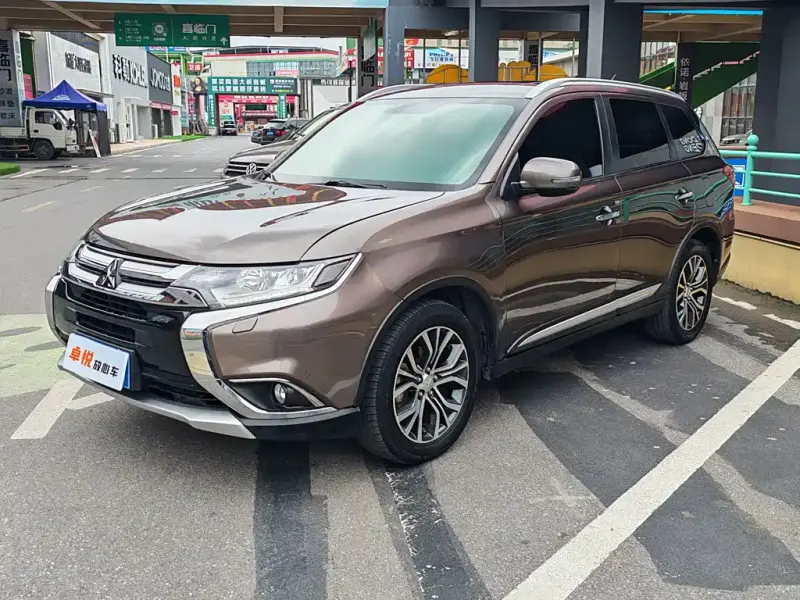 Mitsubishi Outlander, 2017