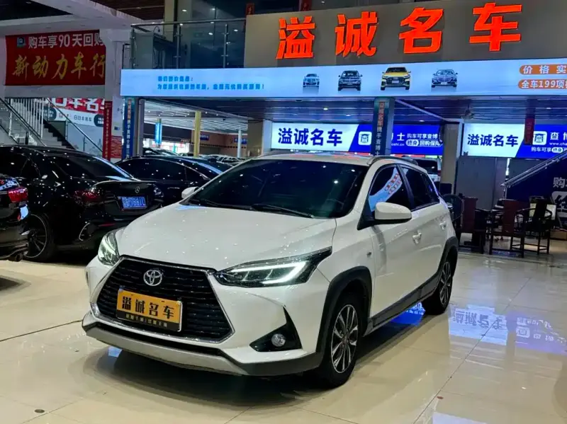 Toyota Yaris L, 2022