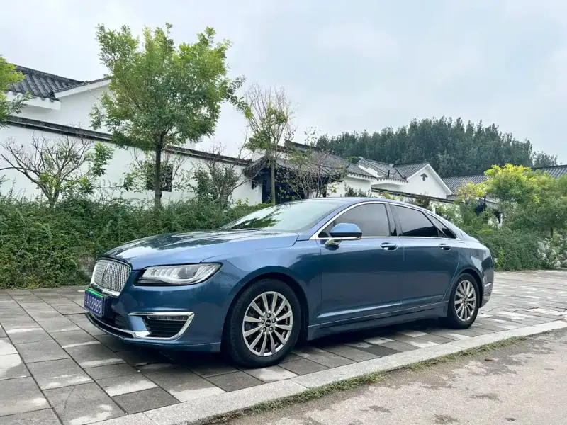 Lincoln MKZ, 2019