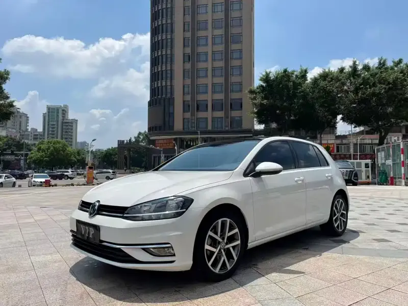 Volkswagen Golf, 2020