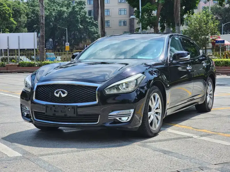 Infiniti Q70, 2019