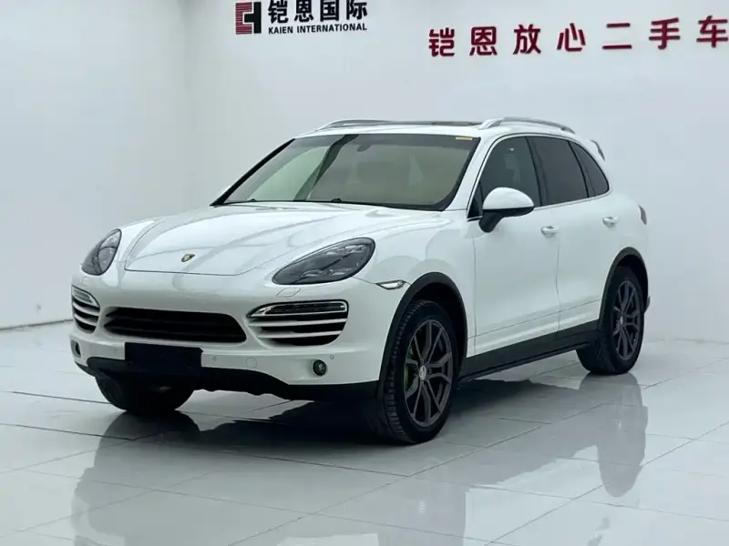 Porsche Cayenne, 2013