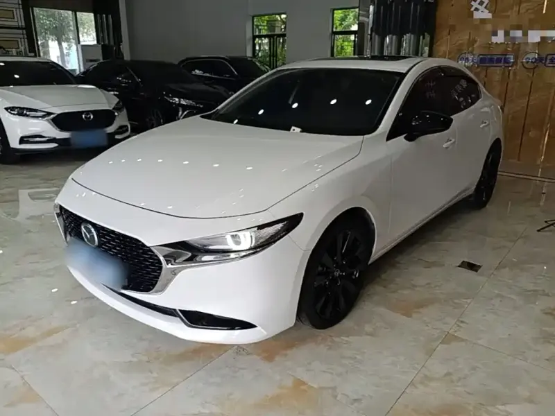 Mazda 3 Axela, 2024