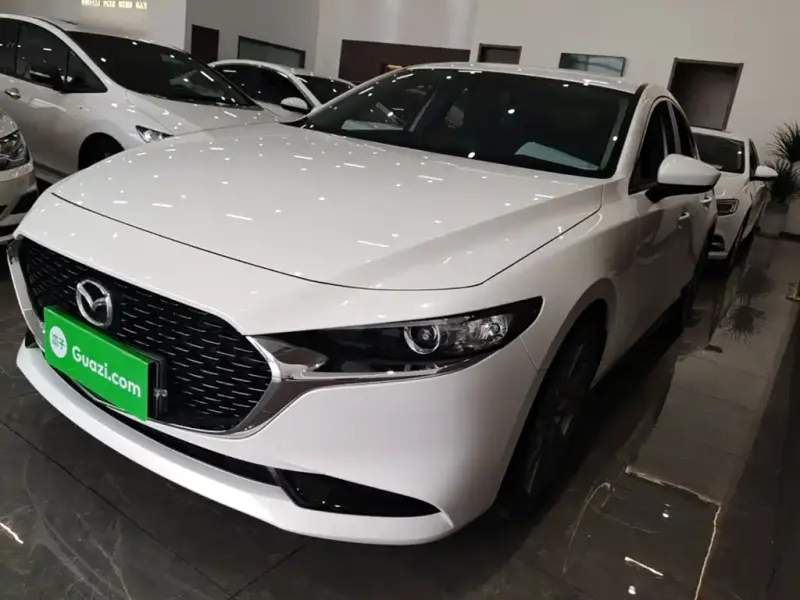Mazda 3 Axela, 2025
