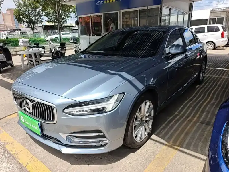 Volvo S90, 2020