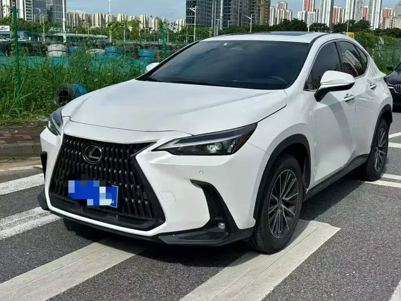 Lexus NX, 2023