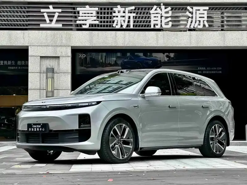 Li Auto Li L6, 2025