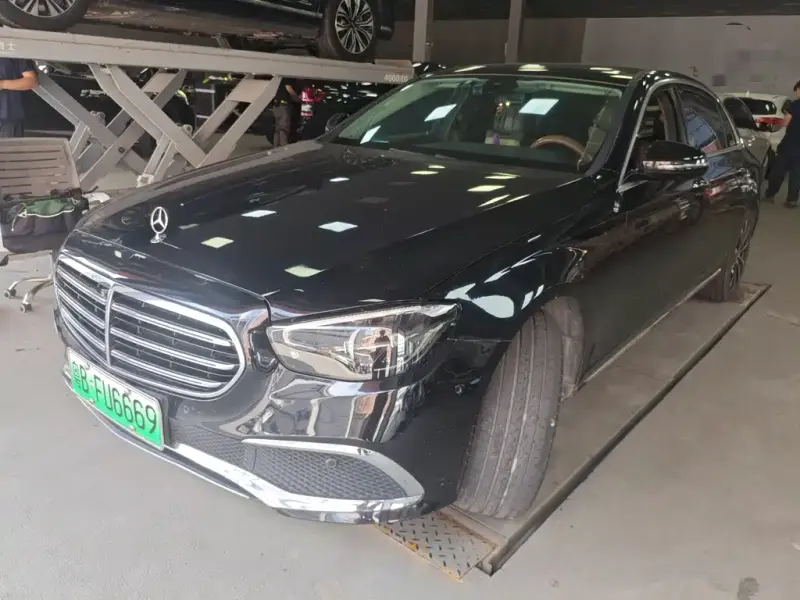 Mercedes-Benz E-Class New Energy Mercedes-Benz E-Class NEV 2022 Facelift E 350 e L Plug-in Hybrid Dynamic Power Sedan, 2022 — фото 1