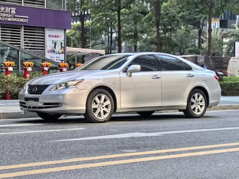 Lexus ES, 2008