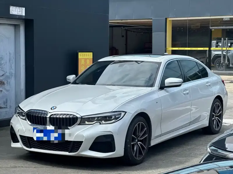 BMW 3 Series, 2022