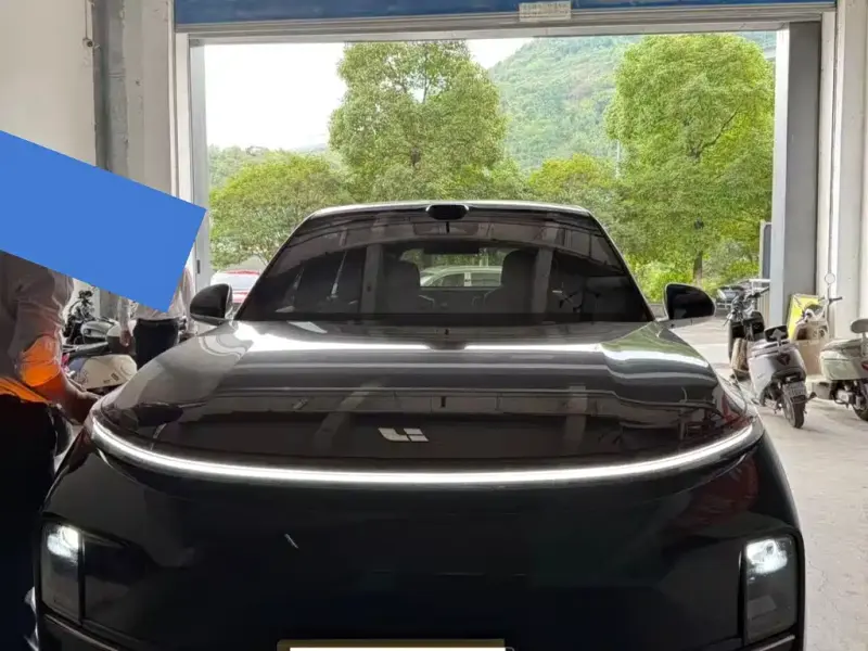 Li Auto Li L8, 2025