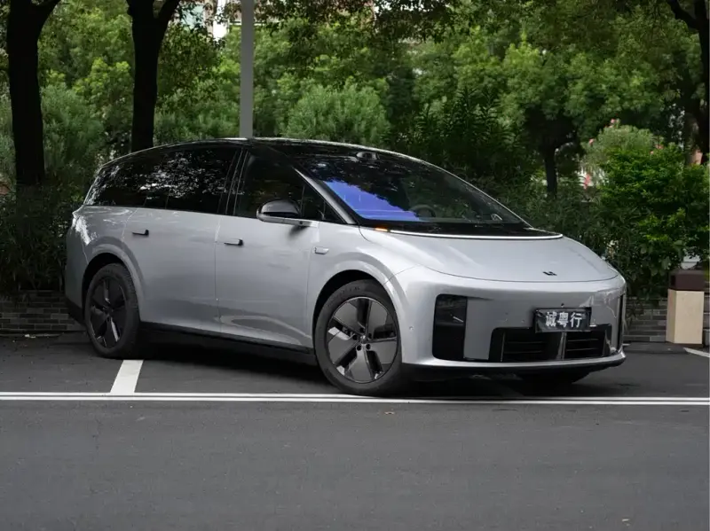 Li Auto i8, 2026