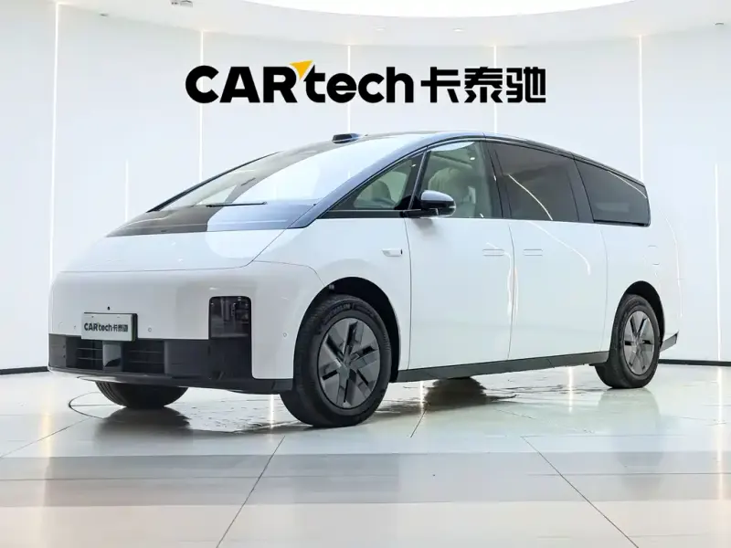 Li Auto Li MEGA, 2025