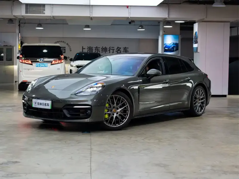 Porsche Panamera Hybrid, 2023