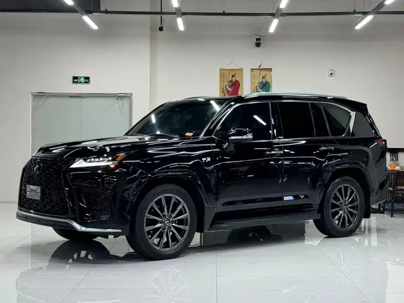 Lexus LX, 2025