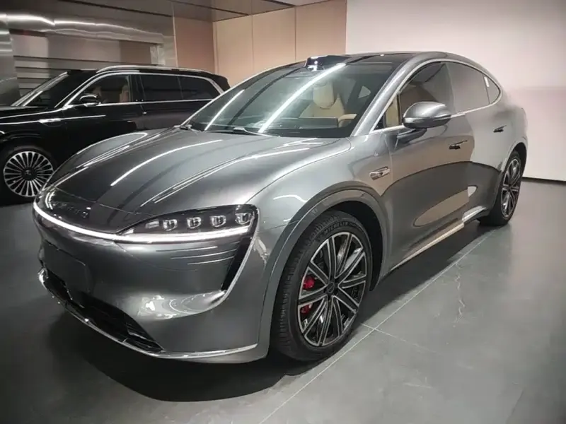 Luxeed Zhijie R7, 2025