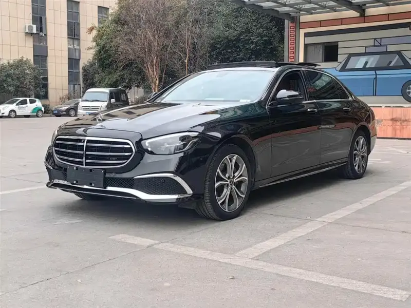 Mercedes-Benz E-Class, 2022
