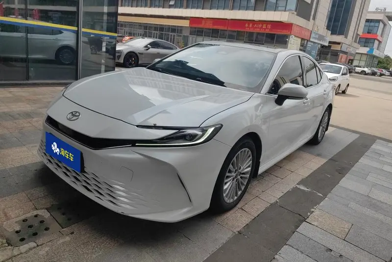 Toyota Camry, 2024
