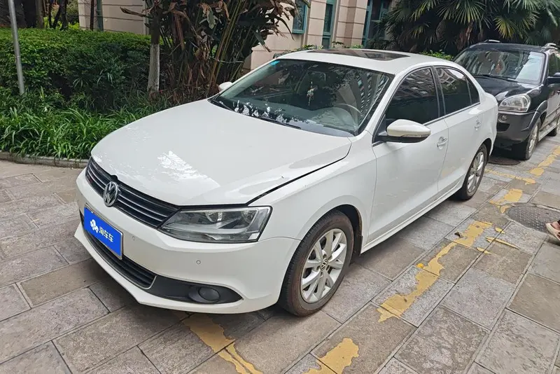 Volkswagen Sagitar, 2012