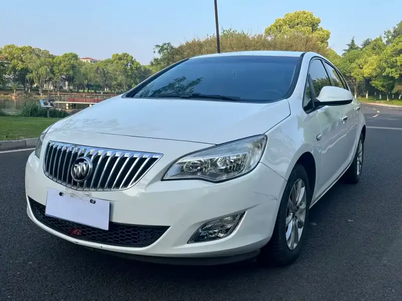 Buick Excelle, 2015