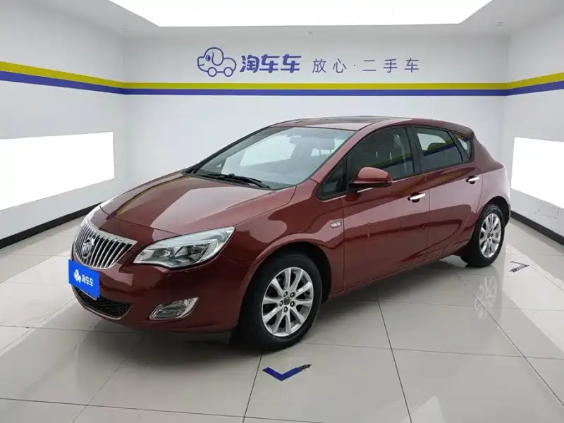 Buick Excelle, 2013