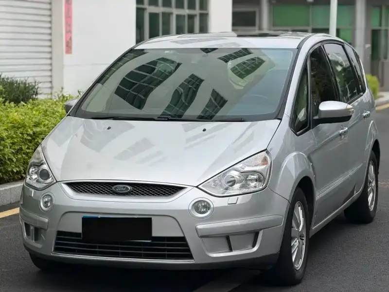 Ford Max, 2014