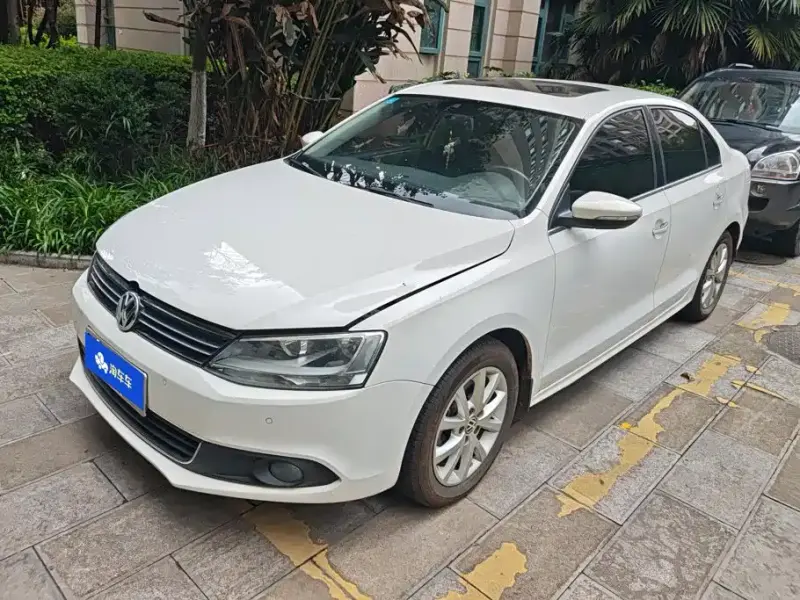 Volkswagen Sagitar, 2012