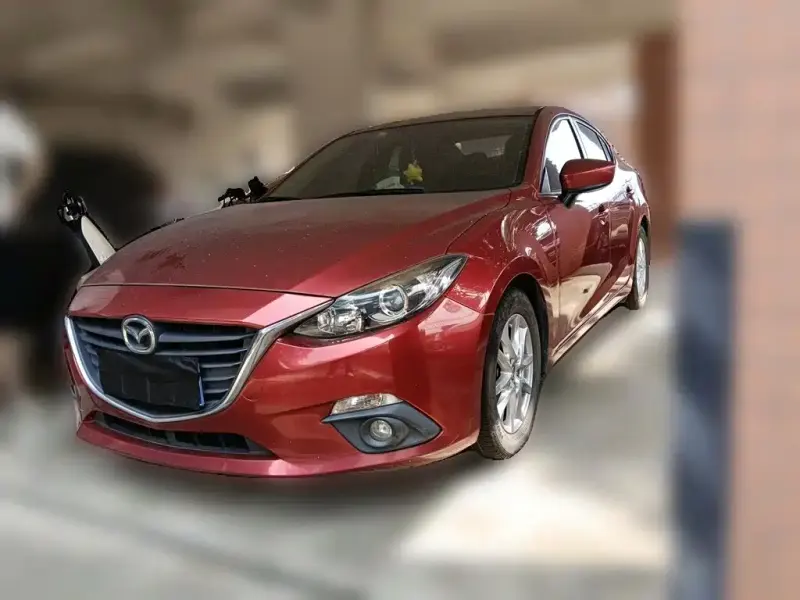 Mazda 3 Axela, 2015