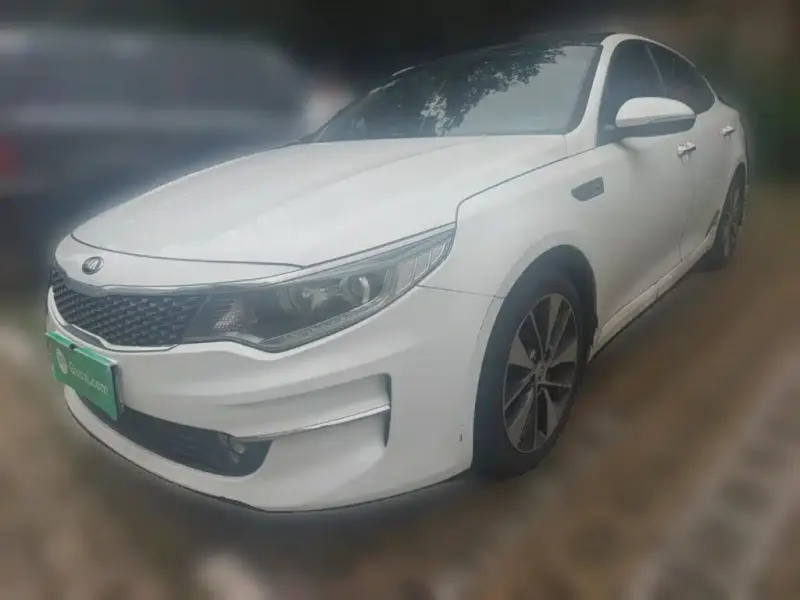 Kia K5, 2016