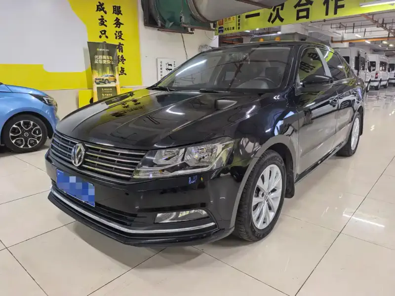 Volkswagen Lavida, 2015