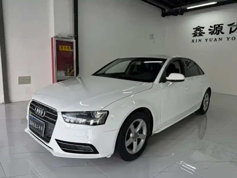 Audi A4L, 2013