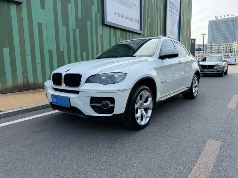 BMW X6, 2011