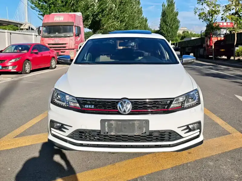 Volkswagen Sagitar, 2017