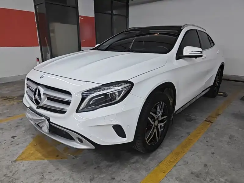 Mercedes-Benz GLA, 2016
