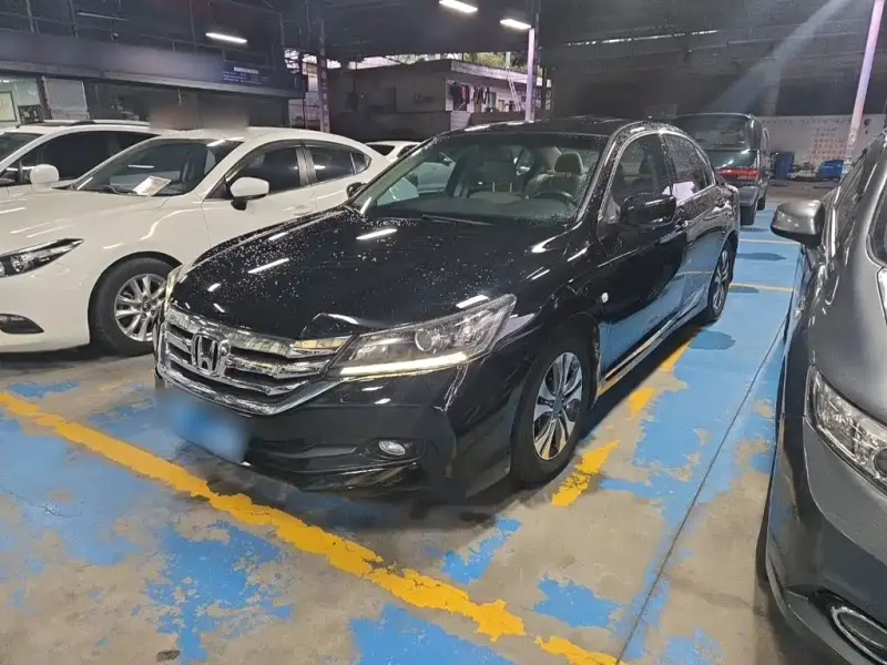 Honda Accord, 2015